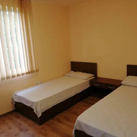 Apartment Dva 3 *