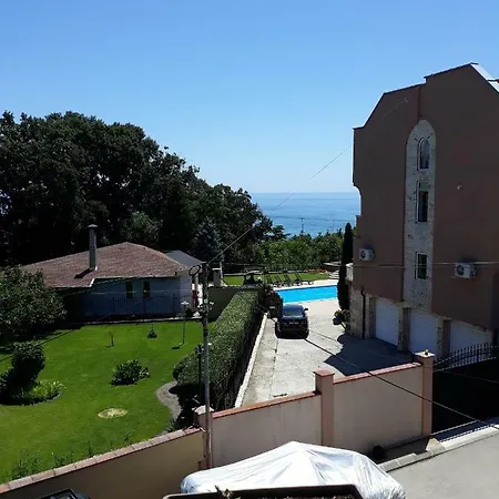 Apartment Dva 3